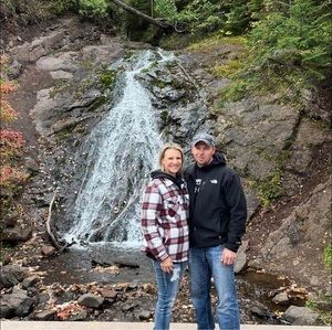 Meet your Posher, Dawn hintz